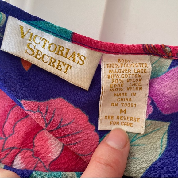 Vintage Victoria Secret Gold Label Floral Slip - Picture 4 of 6